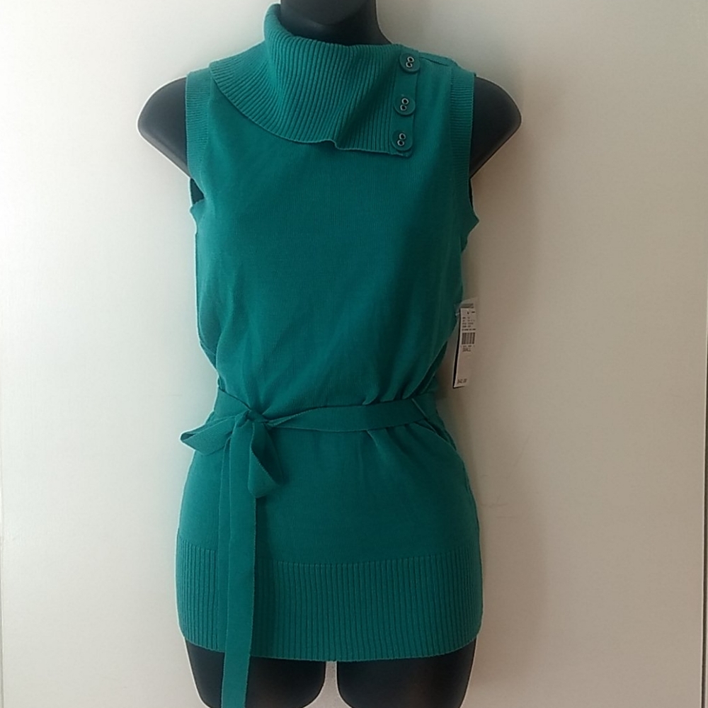 NWT IZ Byer Sleeveless Belted Teal Top